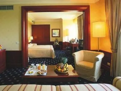 Golf فندق Cavaglià