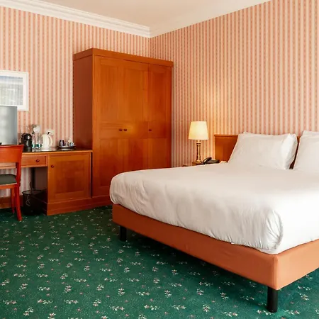 Unahotels Golf 4*