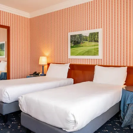 Hotel Unahotels Golf 4*