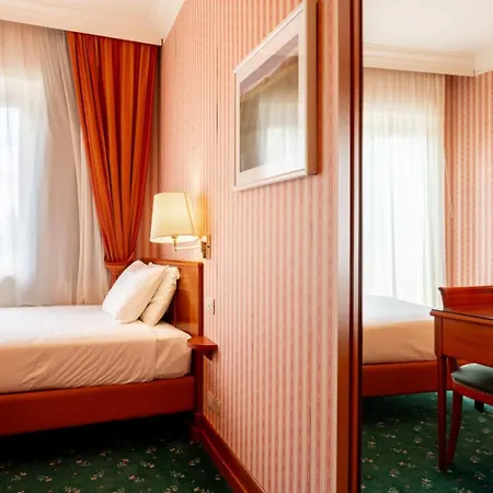 Hotel Unahotels Golf Cavaglià