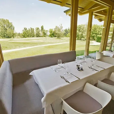 Unahotels Golf Hotel 4*